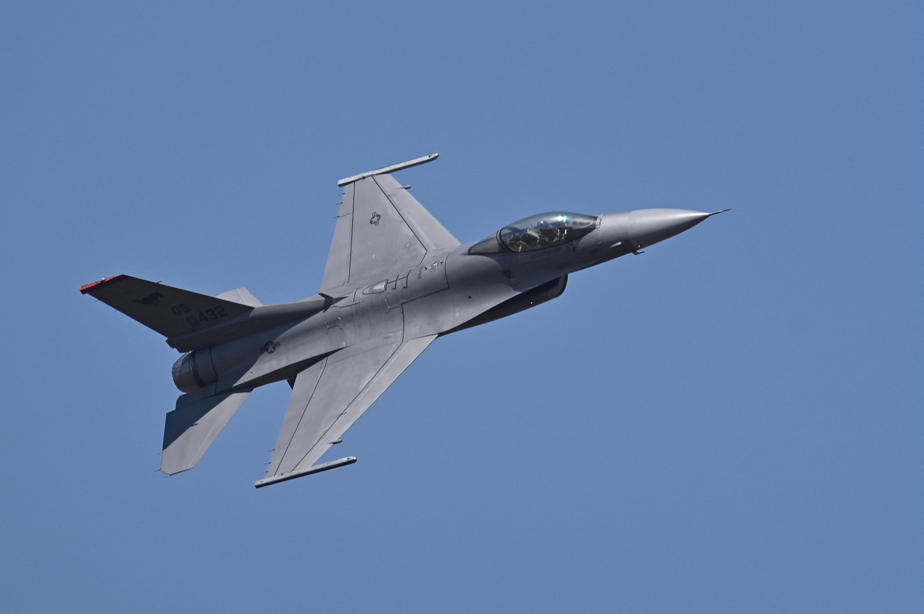 F-16 Fighting Falcon Crashes in New Mexico: Everything We Know