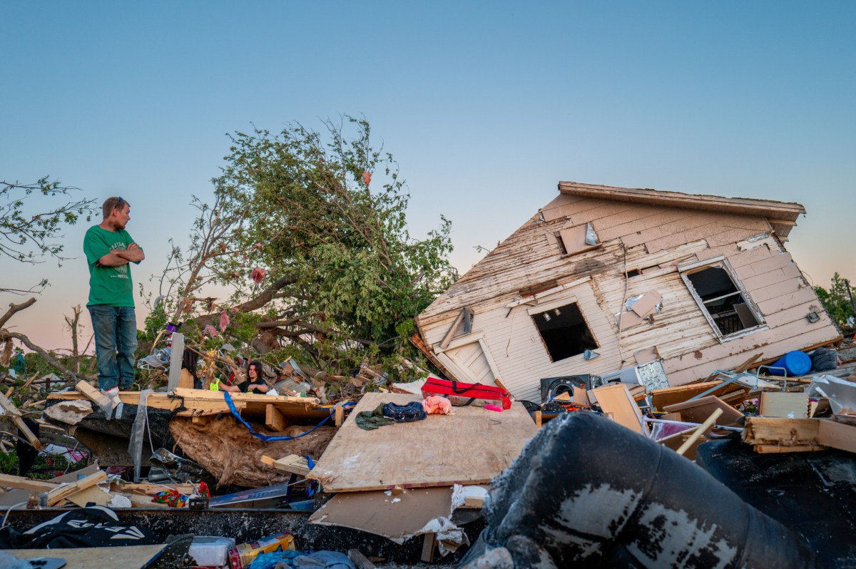 Oklahoma Tornado Videos Show ‘Intense’ Storms As Warnings Issued - Newsweek