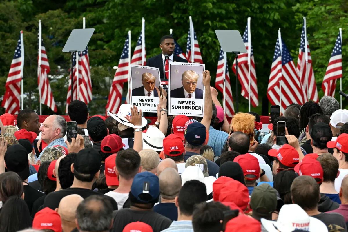 Donald Trump Bronx Rally Sparks Fight Between Organizers - Newsweek