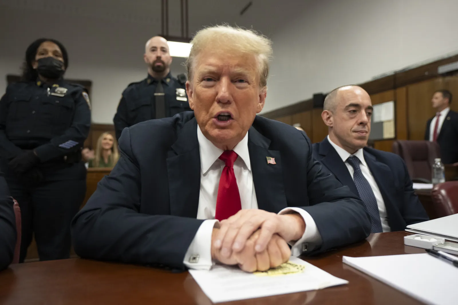 Donald Trump’s Post-It Note During Trial Goes Viral - Newsweek