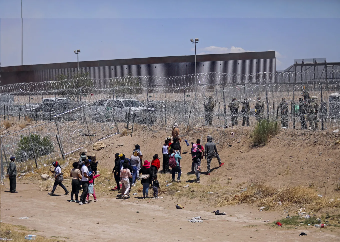 Migrants Say They Took Cover As Texas National Guard Fired Pepper Balls ...