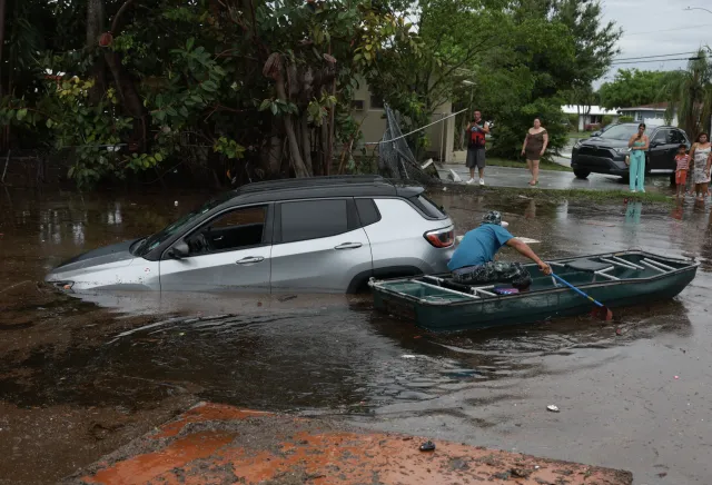 Map Shows Florida Community Drenched in Over 2 Feet of Rain - Newsweek