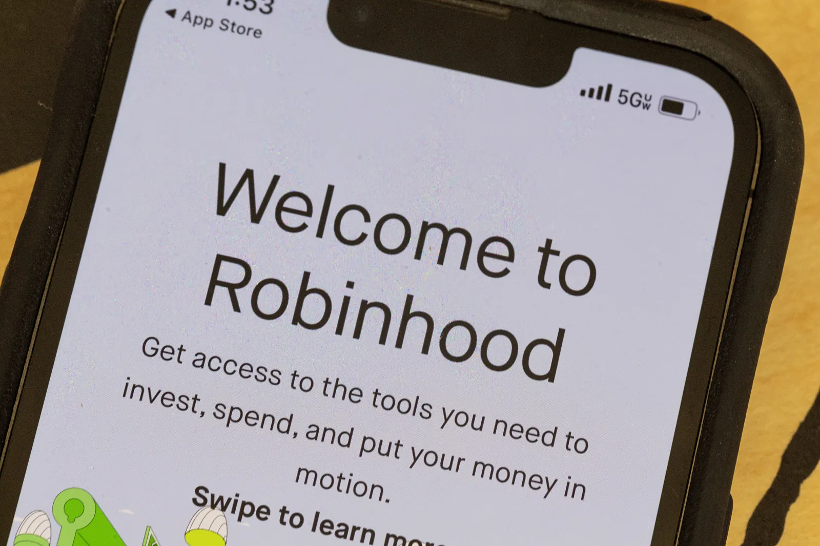 Is Robinhood Down? Users Report App Not Working - Newsweek