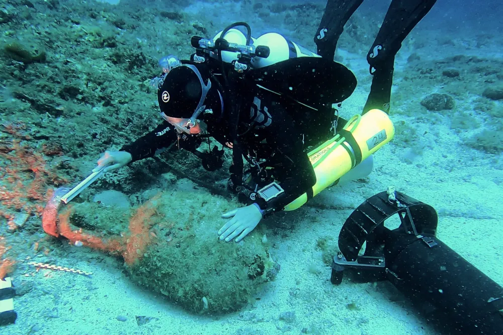 Ancient Shipwreck Where Analog Computer Was Found Yields Fresh Secrets ...