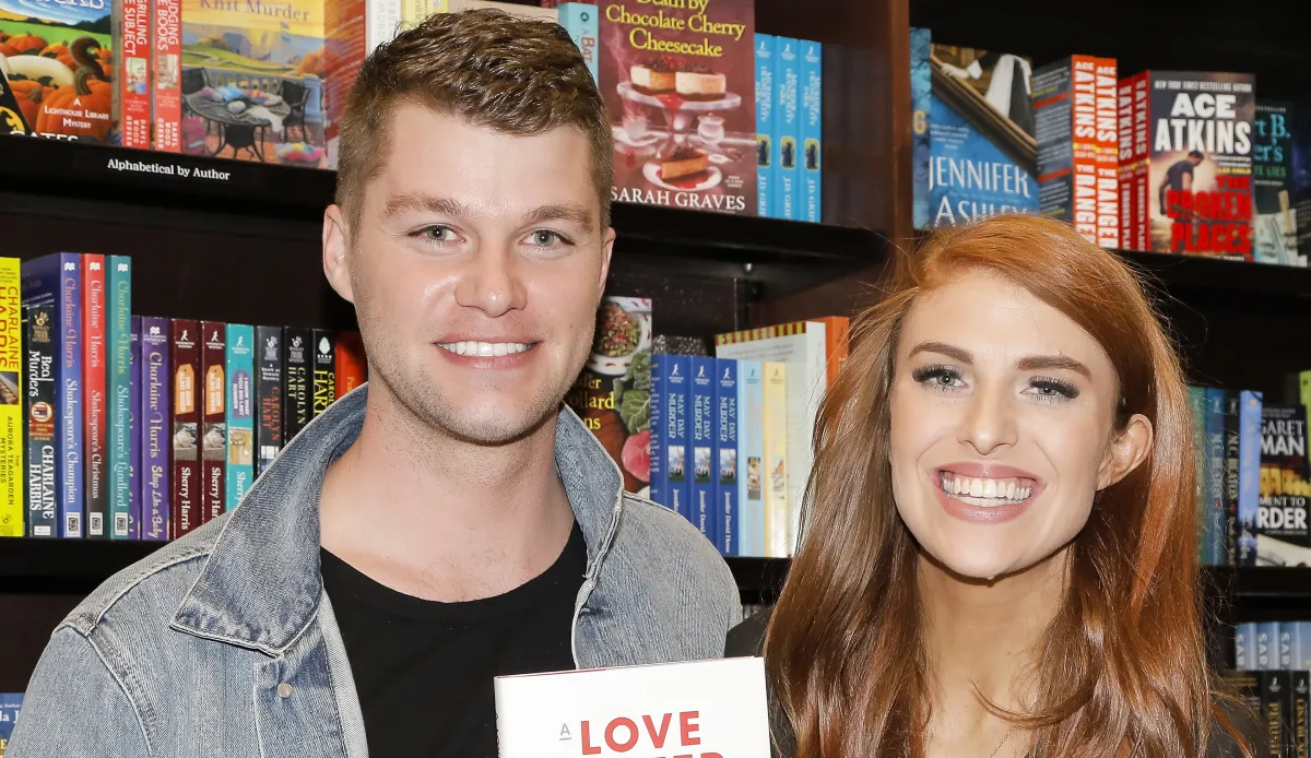 Audrey Roloff Shares Sneak Peek of Baby Mirabella's Newborn Photos ...