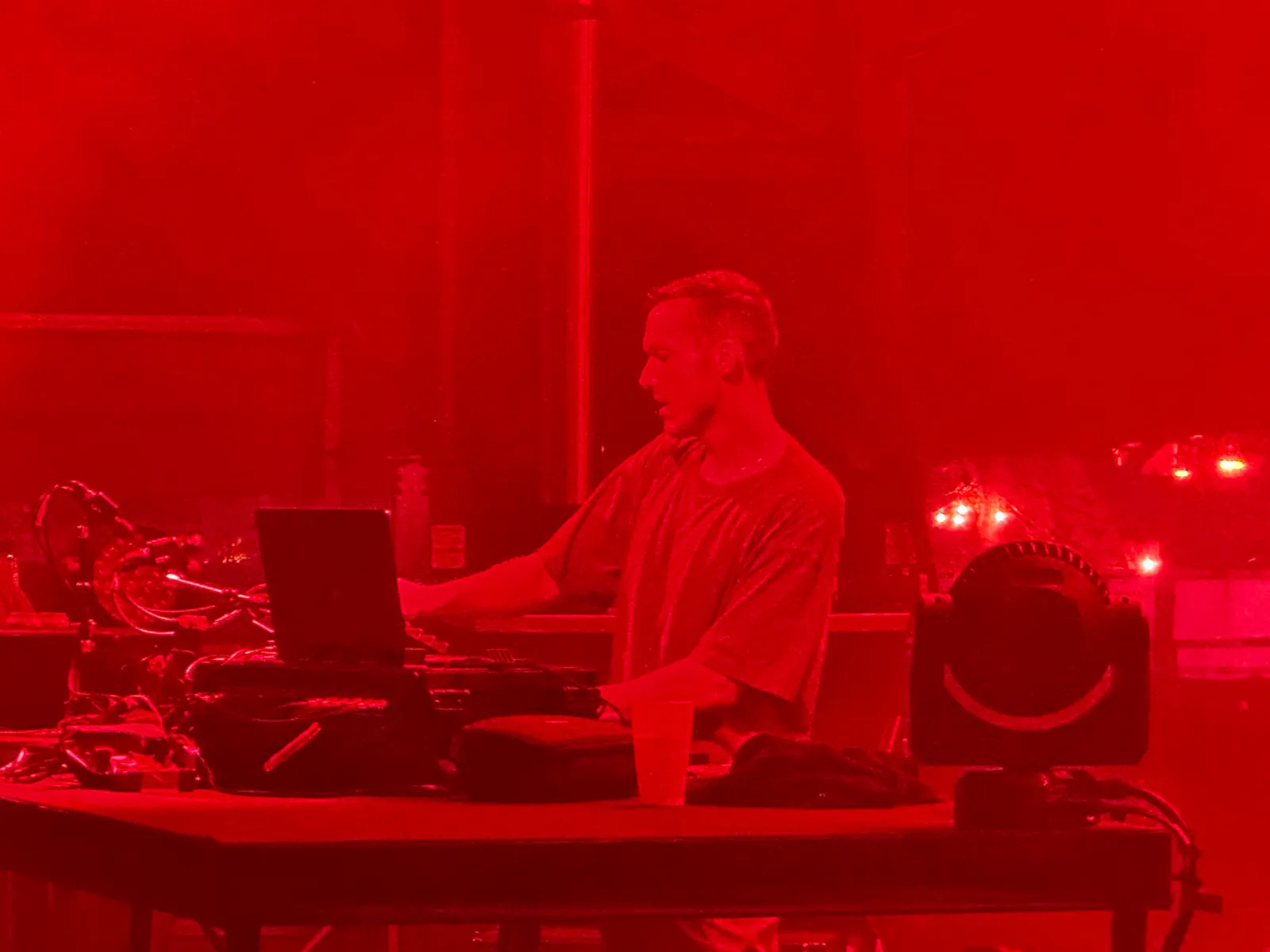 red dressed ben bohmer Ben Bhmer - Red Dressed Extended Remix // Worakls