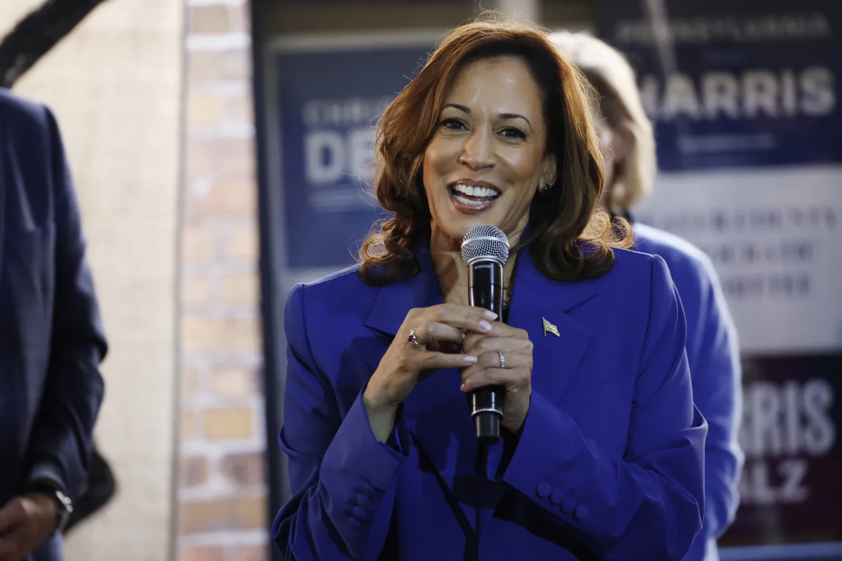 Kamala Harris Ahead in District Donald Trump Won by 7 Points: New Poll ...