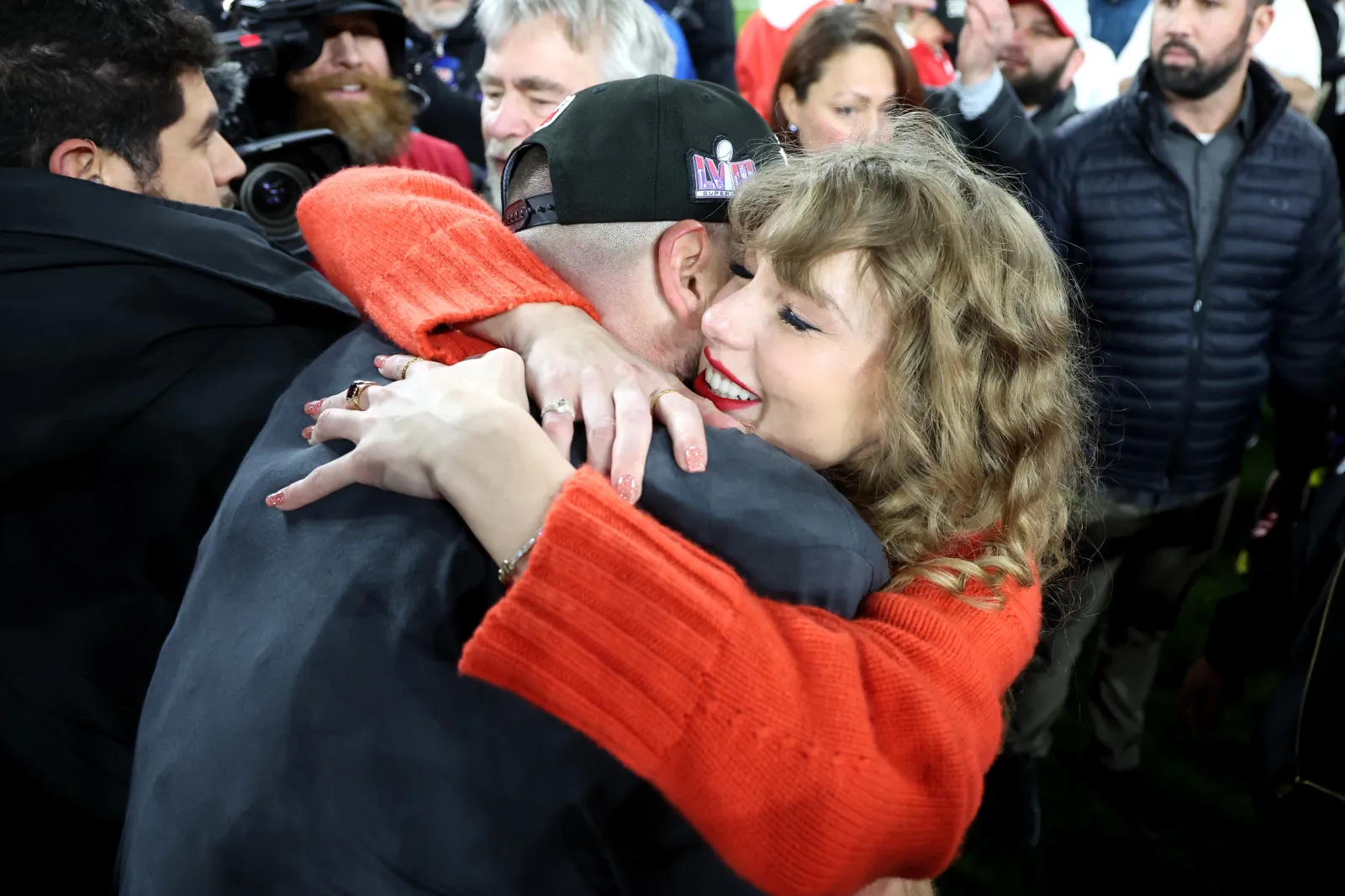 Here's Where Travis Kelce And Taylor Swift Reunited After Weeks Apart - Newsweek