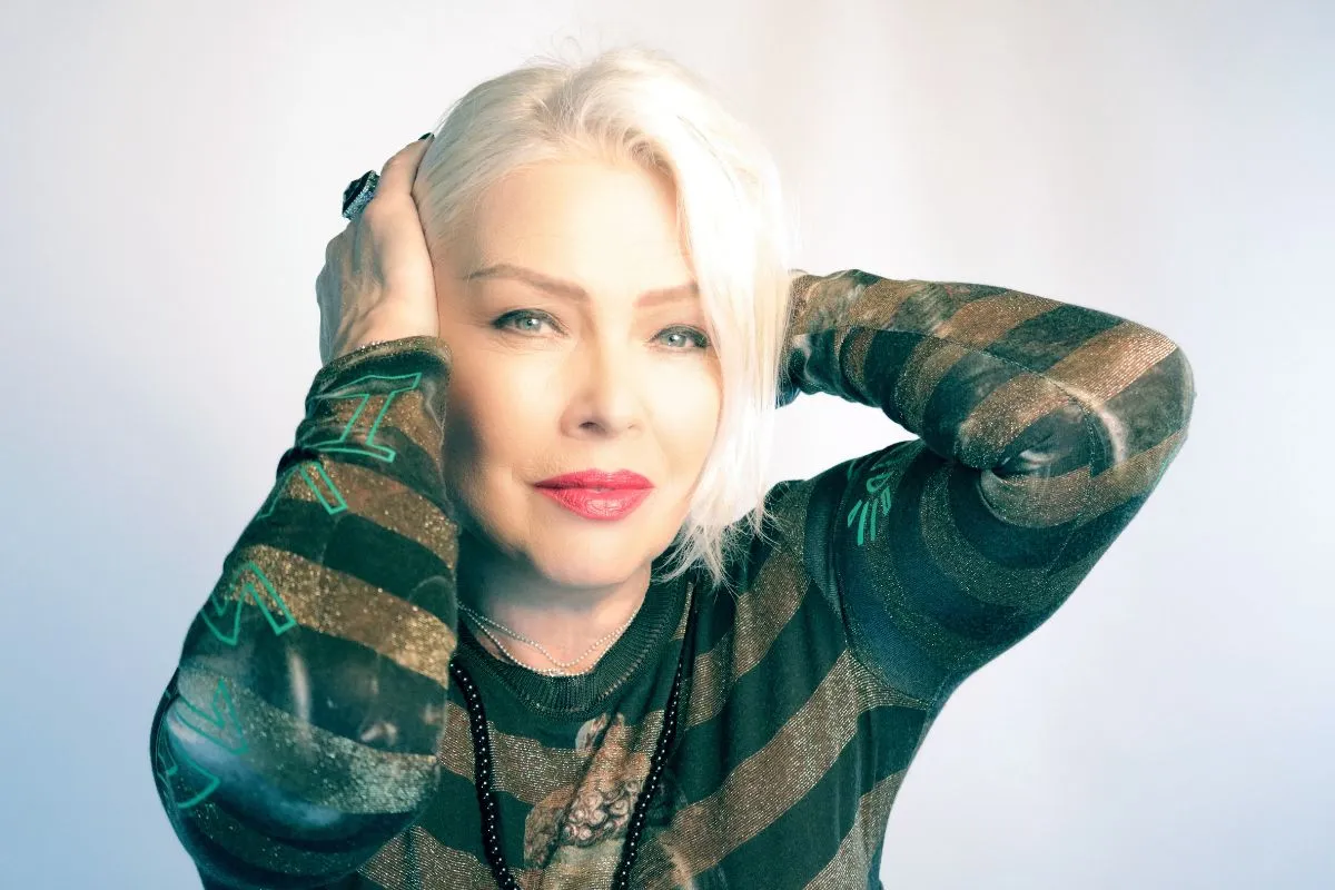 Kim Wilde Issues Health Update After 'Alarming' Injury - Newsweek, image size:1200x800