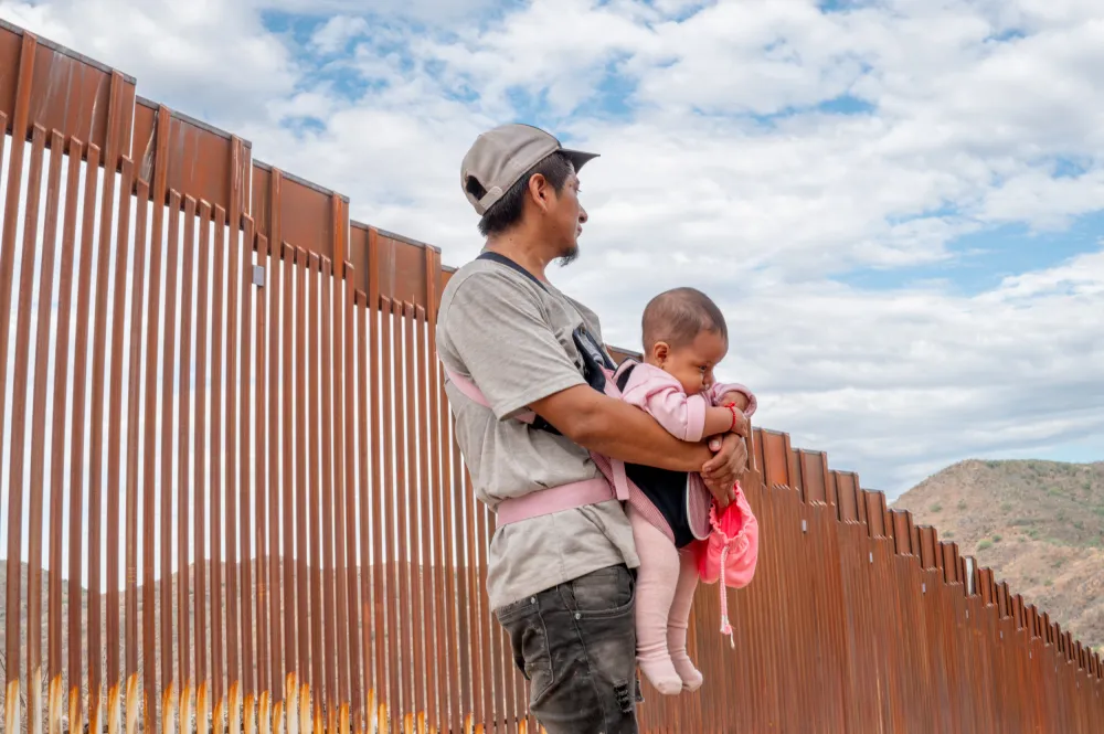 Illegal Southwest Border Crossings Rise After Five Month Decline - Newsweek