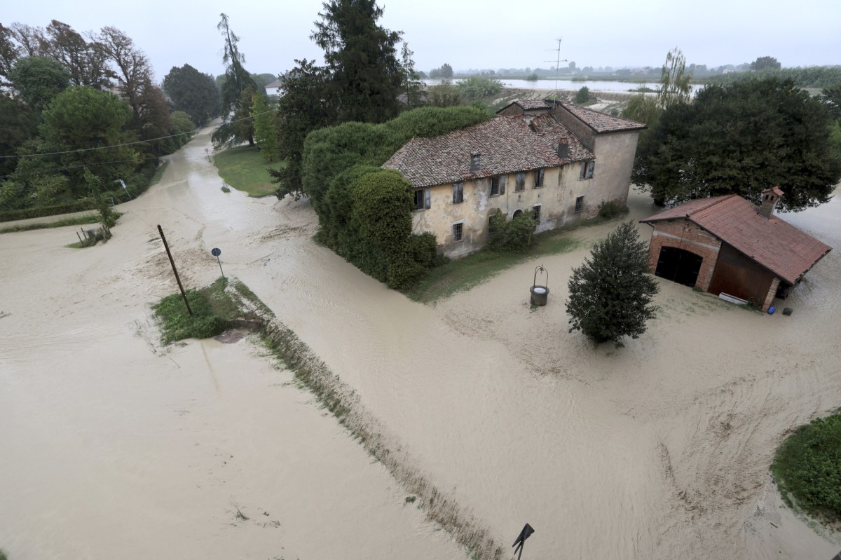 At Least 1000 People Evacuated From ‘Dramatic’ Overnight Flooding in Italy