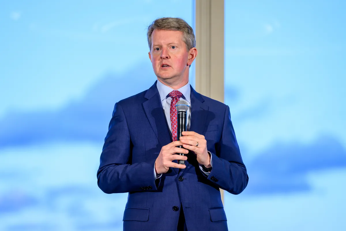Jeopardy!' Host Ken Jennings Makes Clue Error—'We Gotta Toss It' - Newsweek