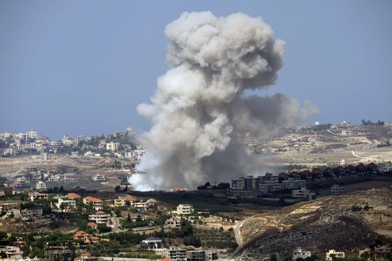 US Sending More Troops to Middle East Amid Israeli Attack on Lebanon ...