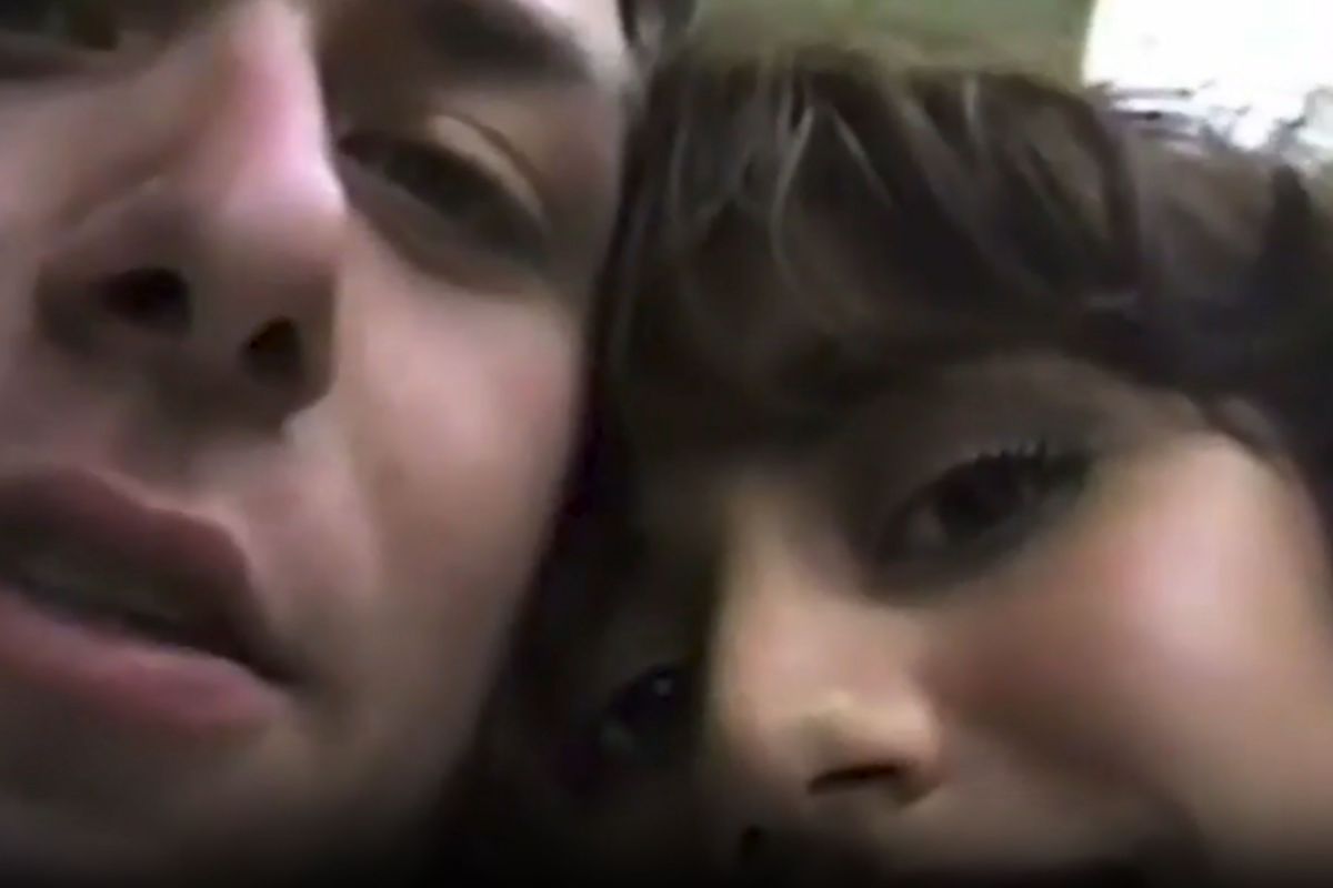 Mushuklarning yaqindan pornografik tasvirlari