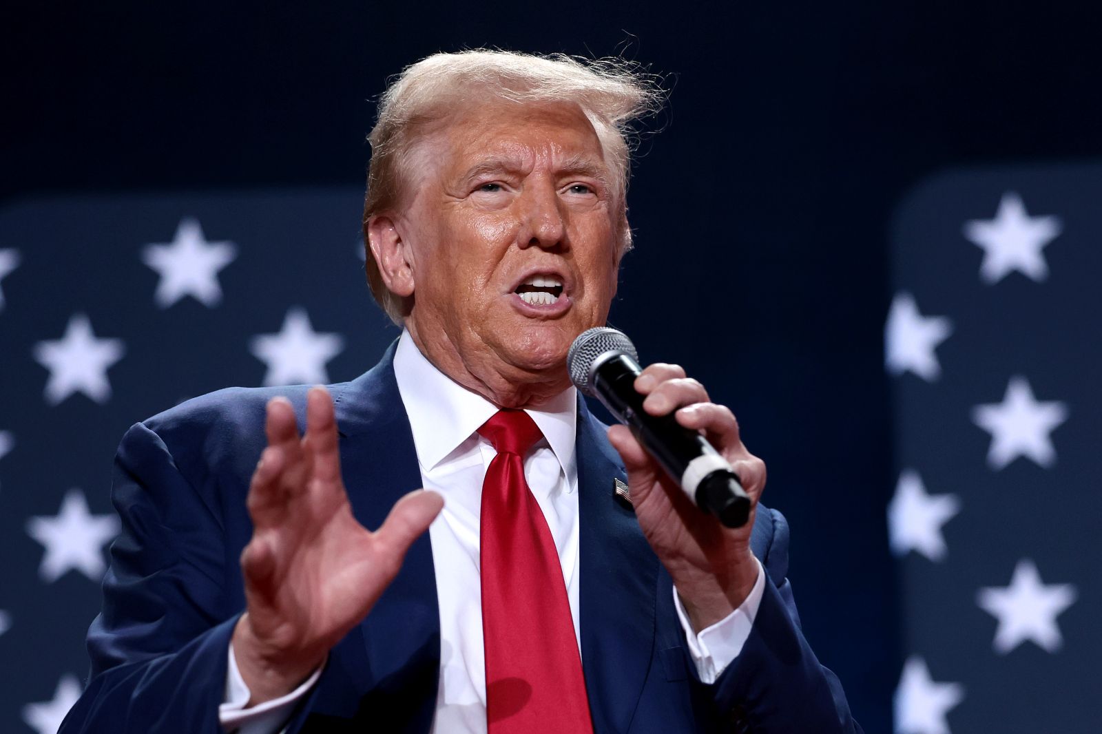 Donald Trump Surging Ahead of Kamala Harris in North Carolina: New Poll ...