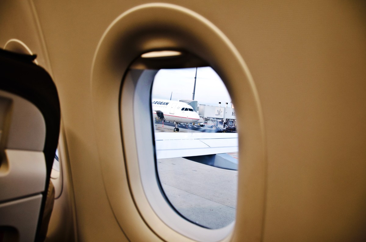 Passageiros de avião chocados com ‘desculpas’ de comissários de bordo: ‘Isso é loucura’