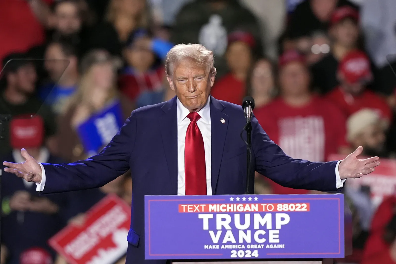 Barack Obama Mocks Donald Trump’s Competence: ‘Word Salads’ - Newsweek