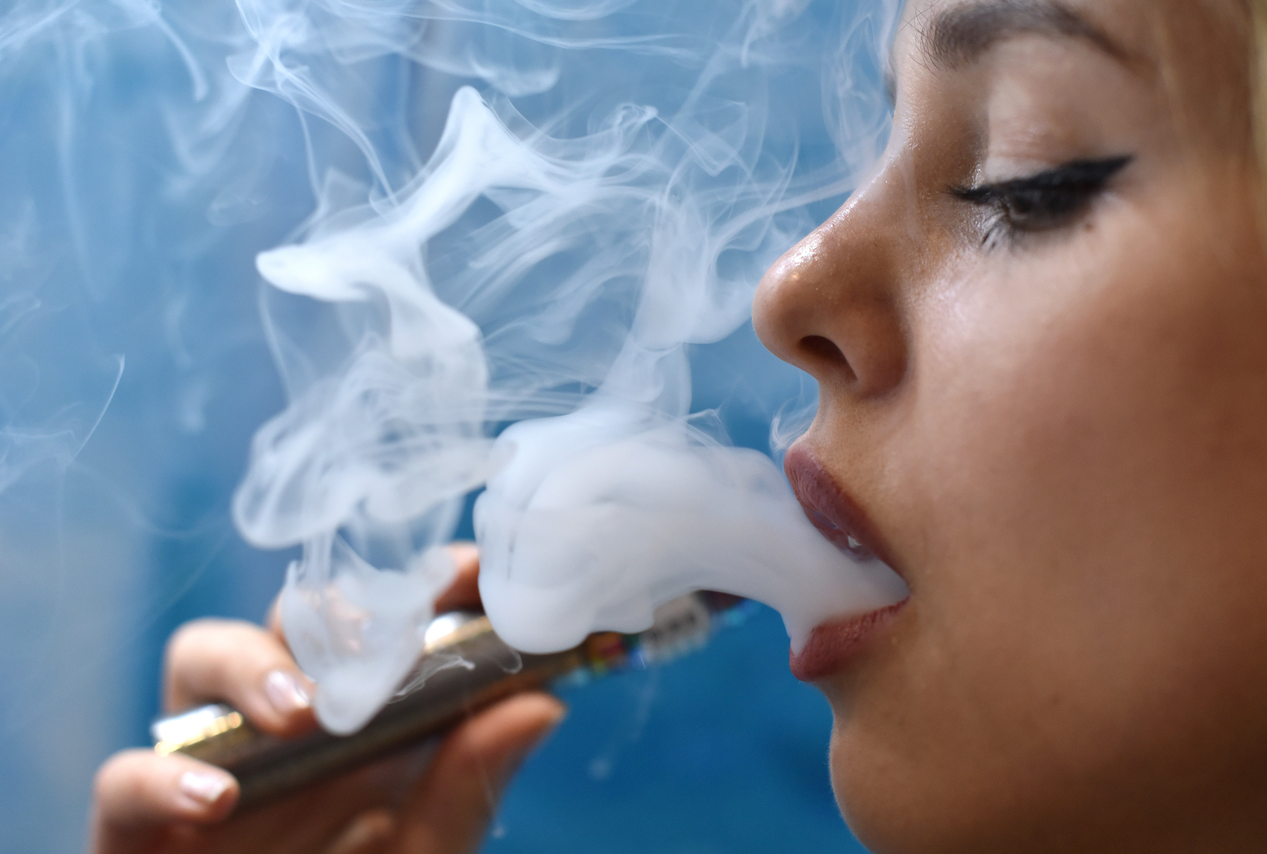 Feds Make Largest-Ever Seizure of Illegal Chinese-Made Vapes - Newsweek