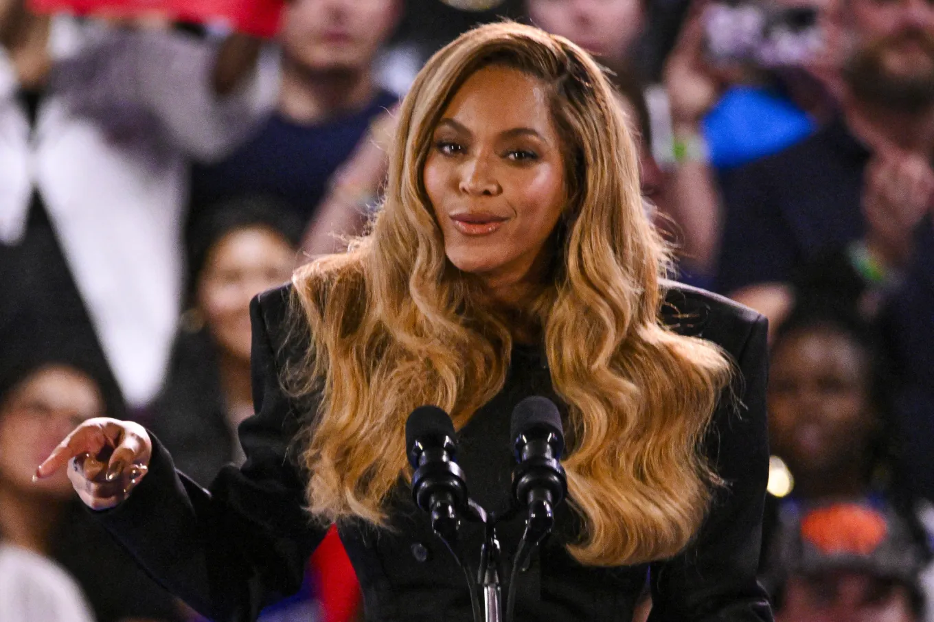 Beyoncé Fails to Deliver Odds Boost for Kamala Harris - Newsweek