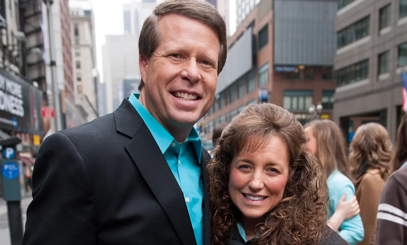 The Duggar Family's Relationship With Jim Bob and Michelle Explained -  Newsweek