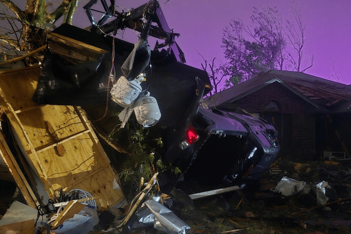 Oklahoma Tornado Update: Photos and Videos Show Destruction After ...