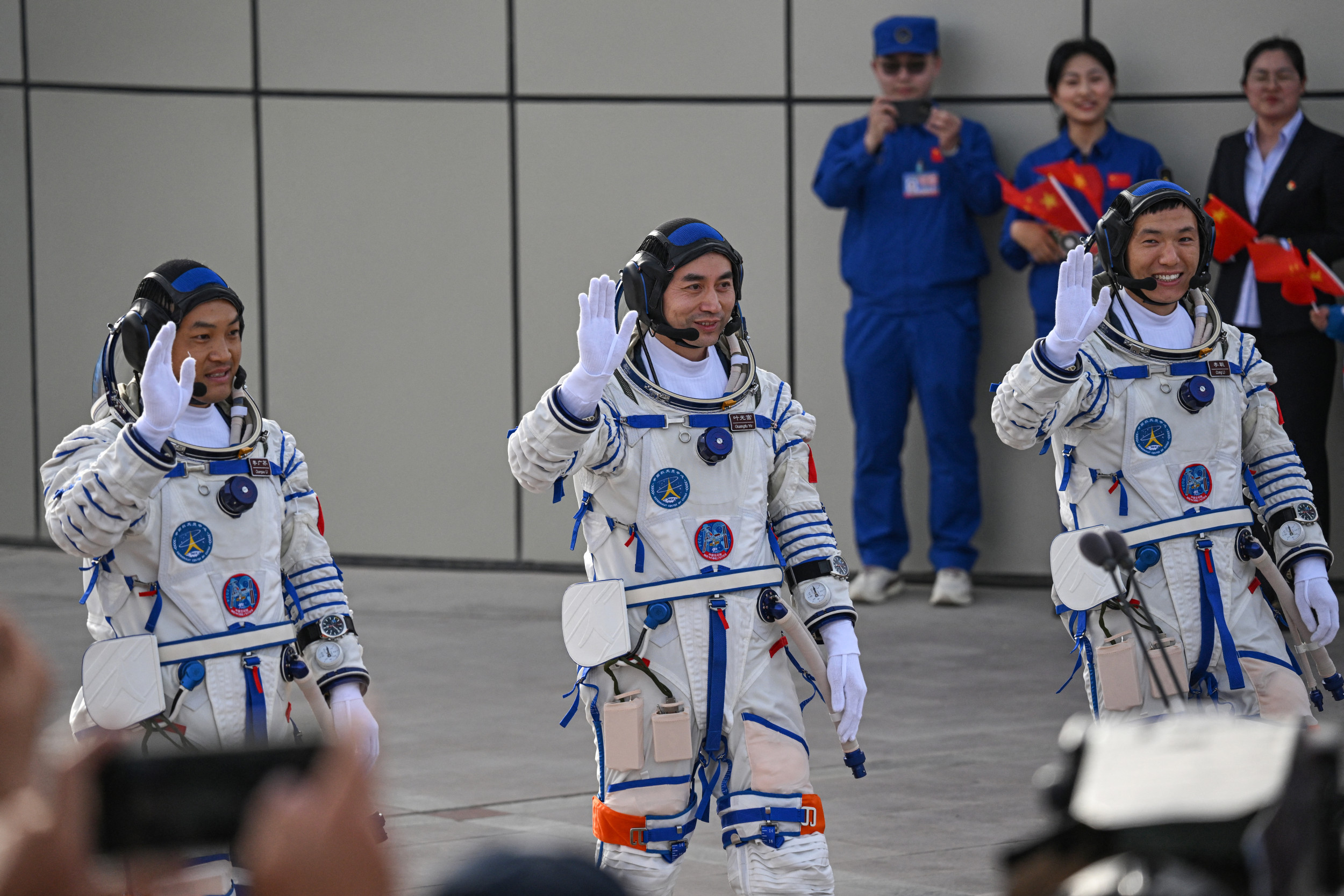 Chinese Shenzhou 18 Astronauts Make Record Breaking Return from