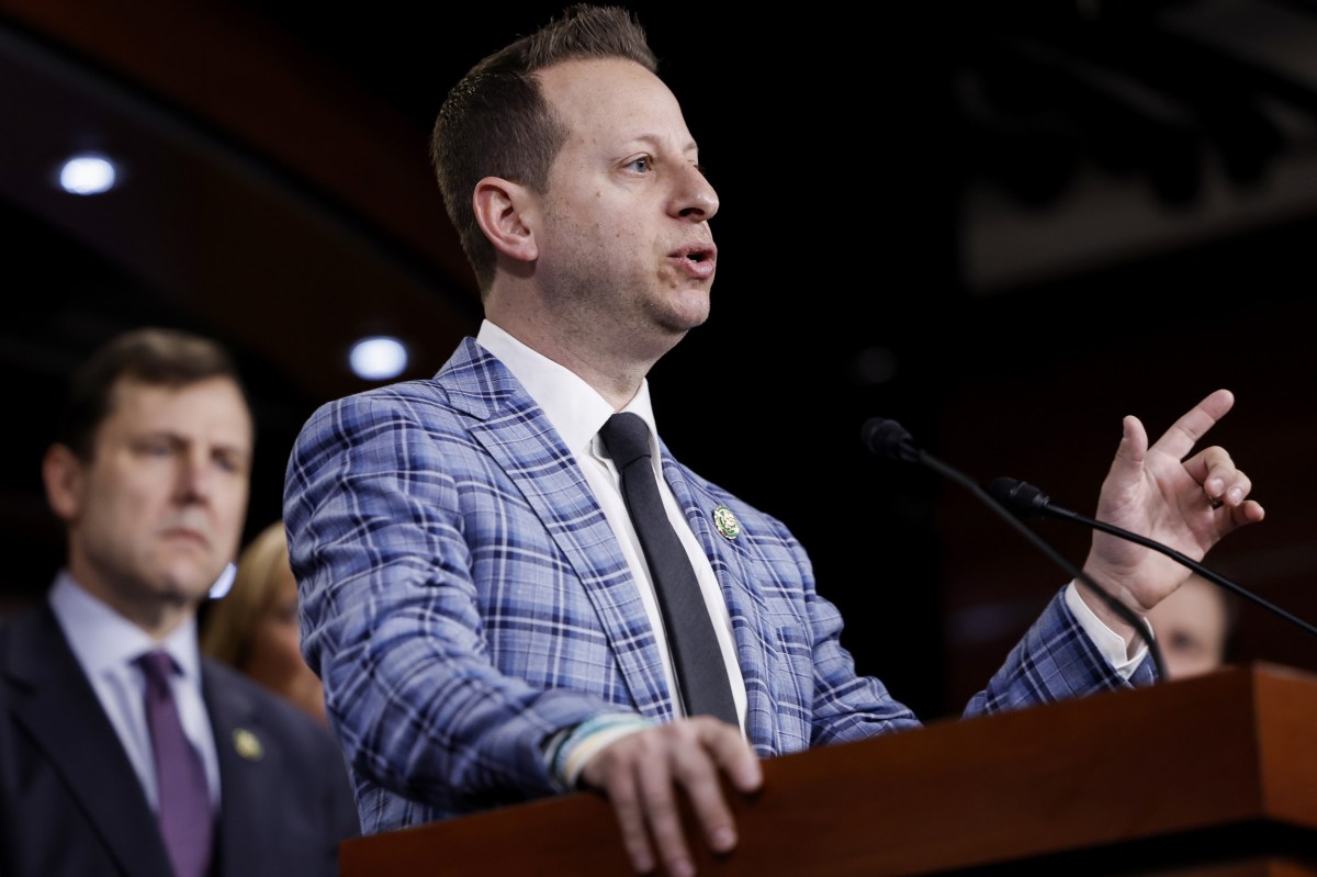 Congressman Says Man Arrested With Manifesto in Alleged Plot to Kill ...