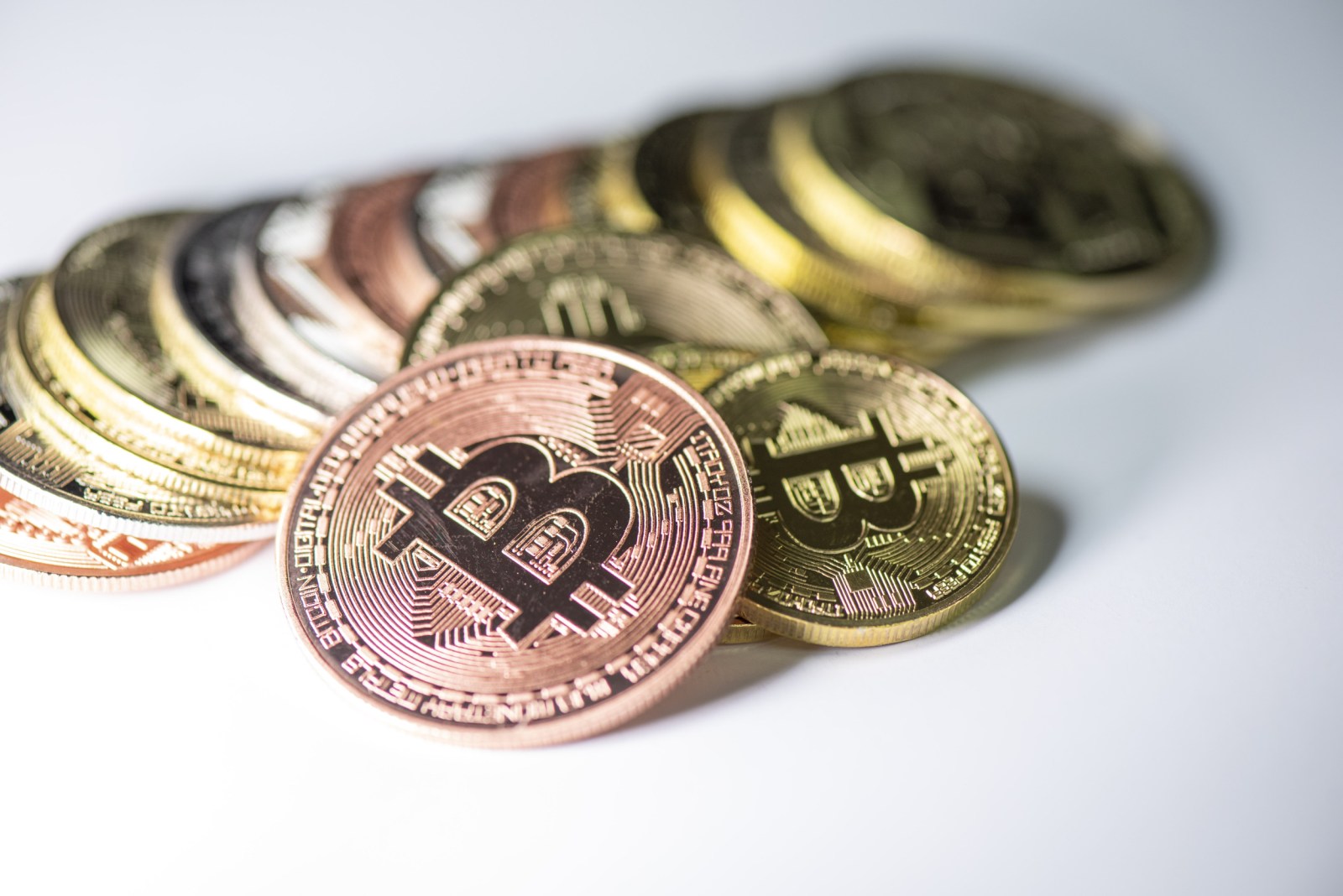 Bitcoin Breaks $90,000 on Trump’s Promise to Ease Regulations