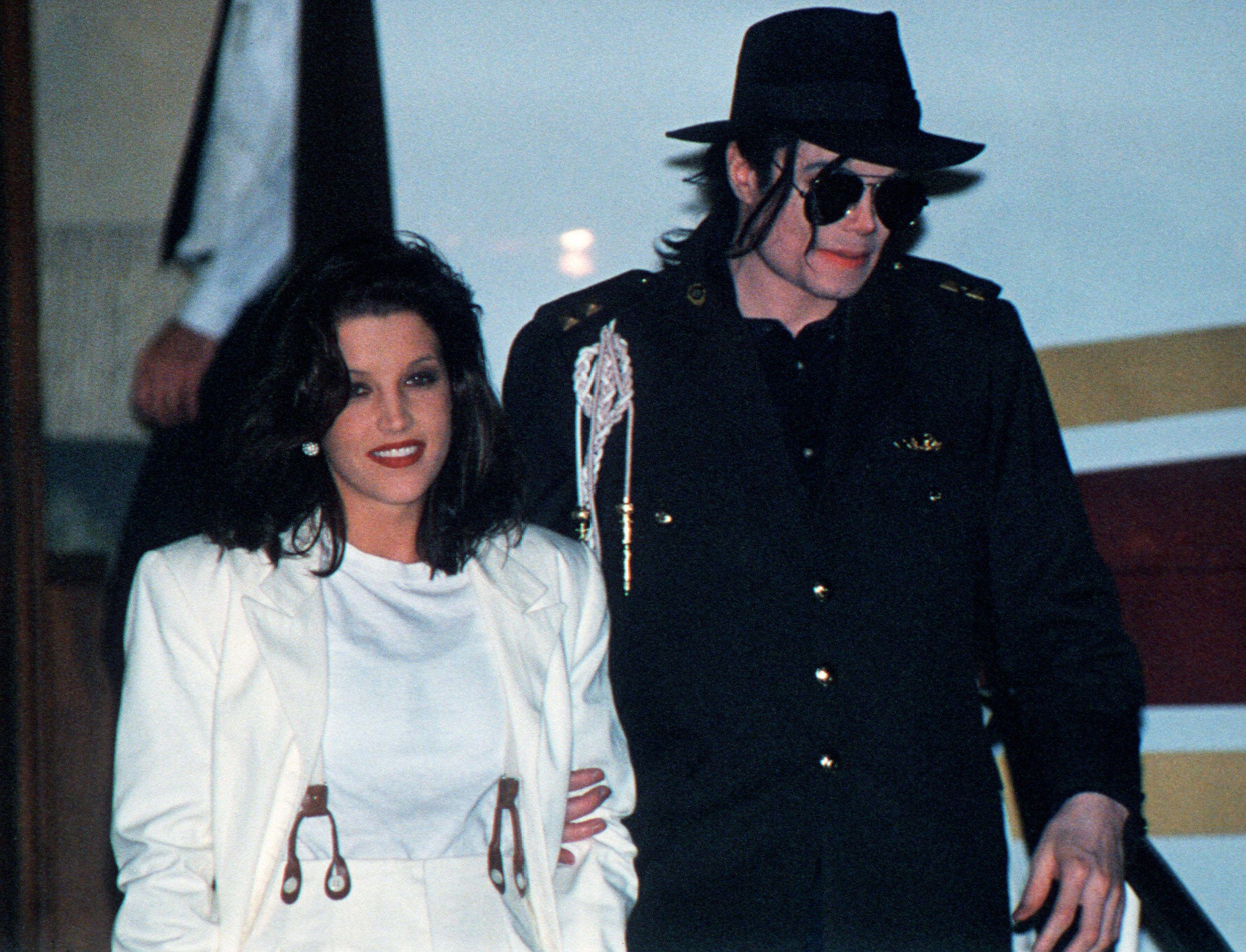 Lisa Marie Presley's Revelation About Her and Michael Jackson's Sex Life -  Newsweek