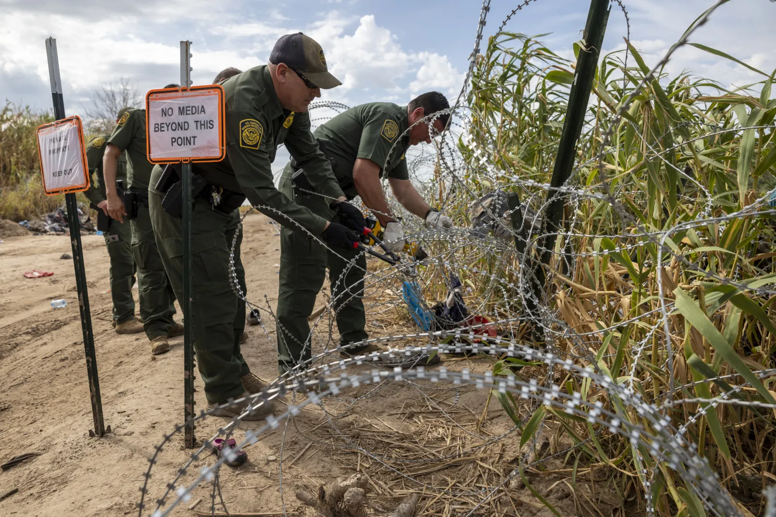 Greg Abbott Scores Border Win Over Joe Biden - Newsweek