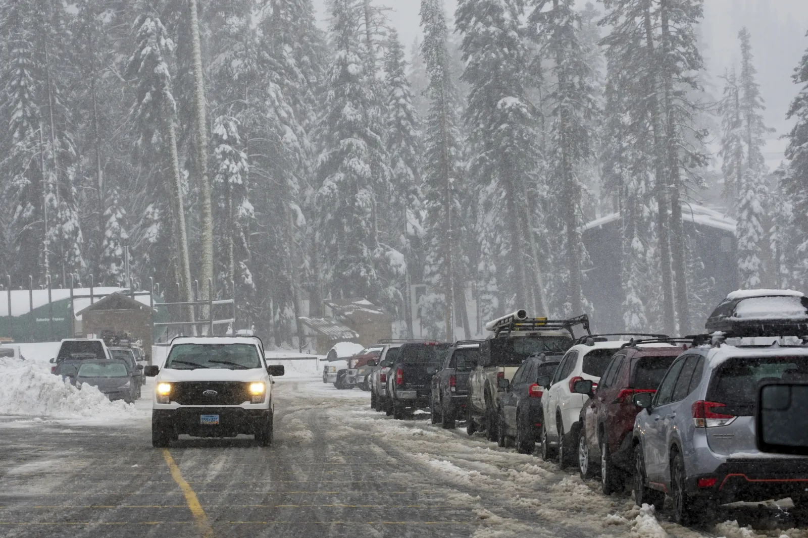 Winter Storm Map Shows Four States Facing Heavy Lake Effect Snow - Newsweek