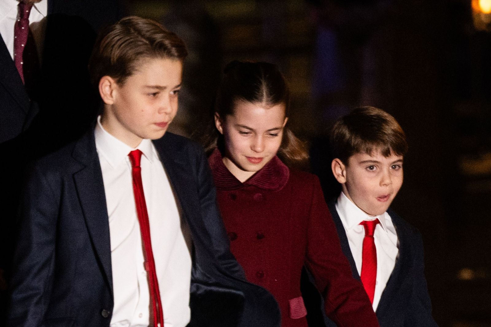 Prince George 'Protecting' Prince Louis Goes Viral - Newsweek