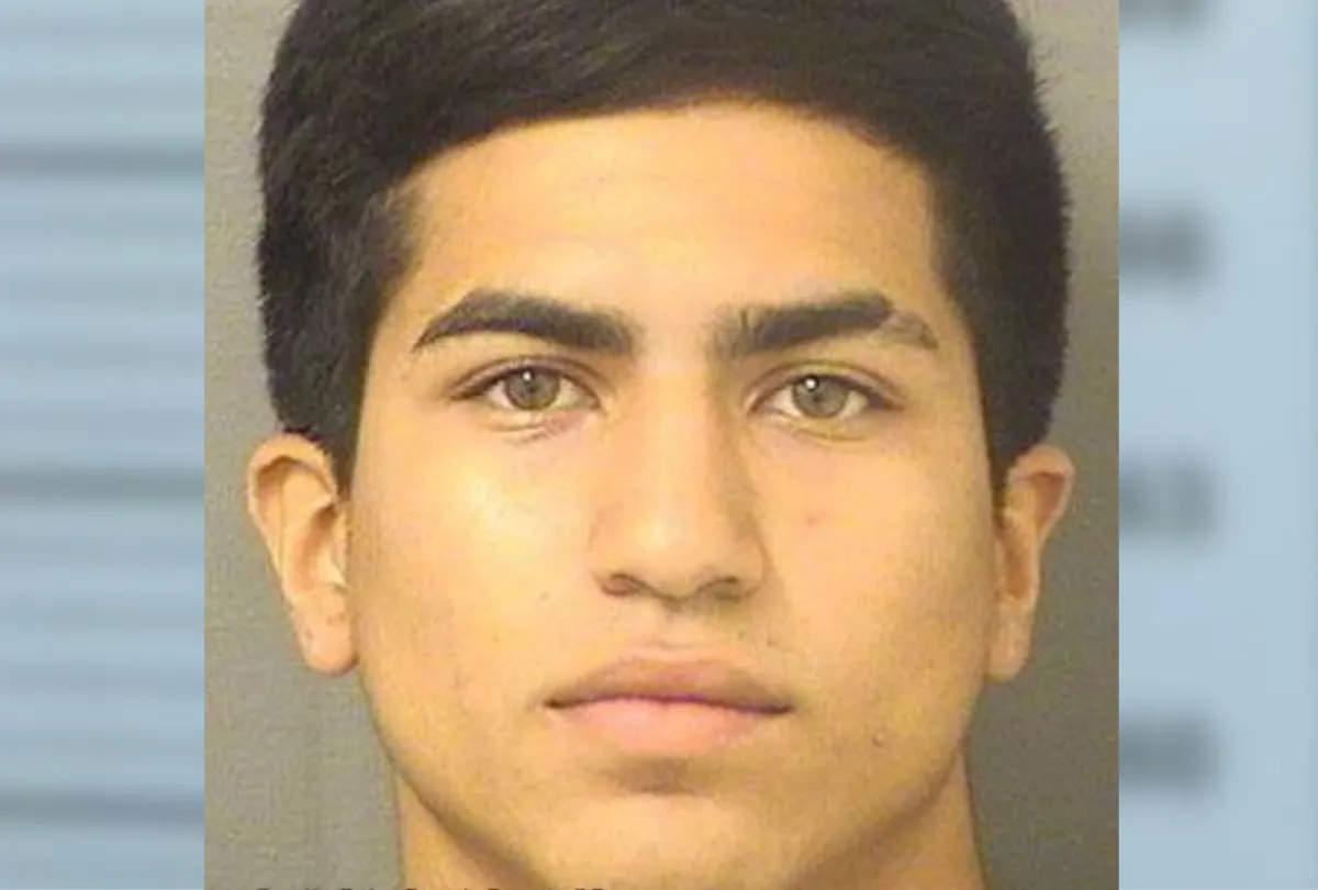 Tren de Aragua Gang Member Arrested in Trump’s Florida Home City - Newsweek