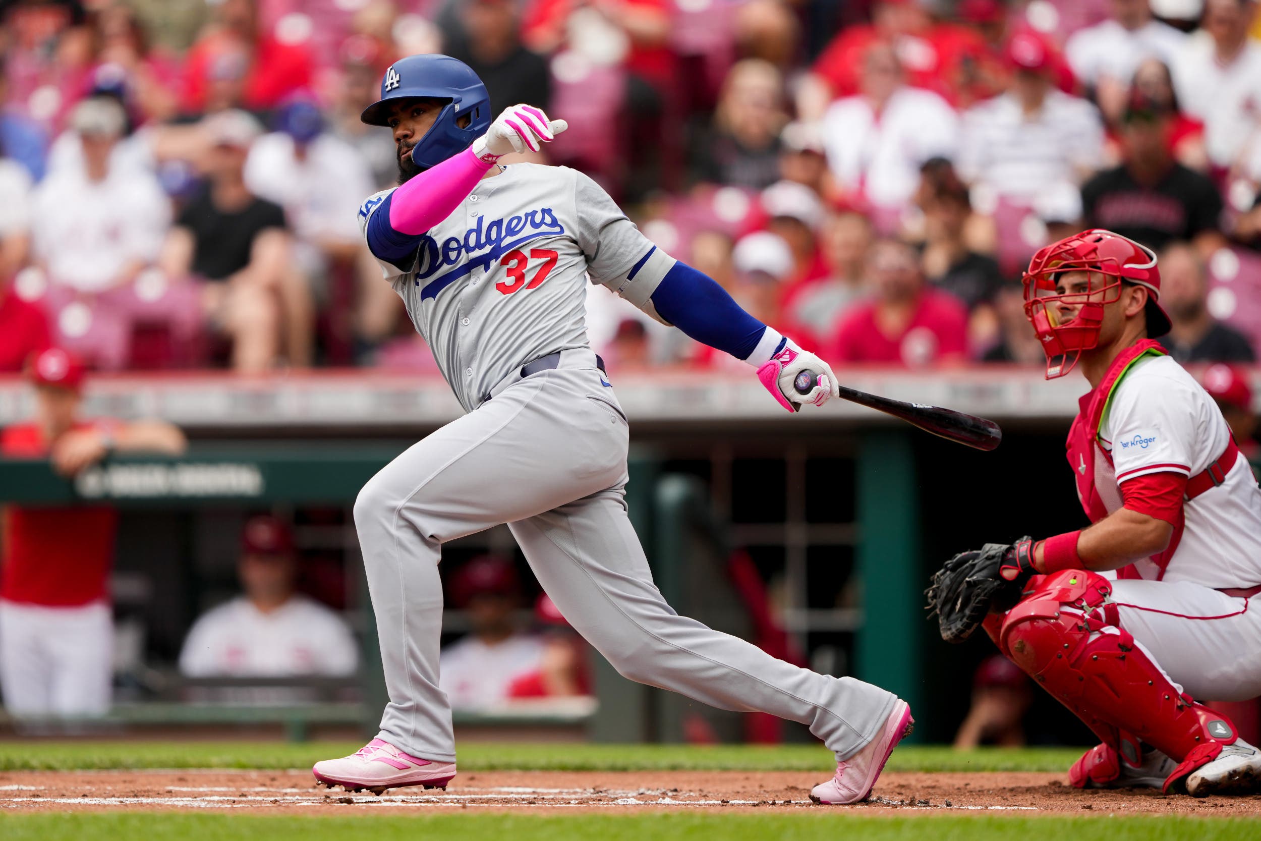 Dodgers' Teoscar Hernández Could Bolt For $75 Million Dea