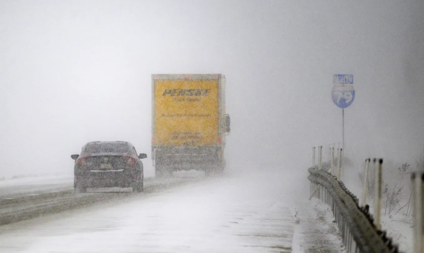 Winter Weather Warnings In 9 States As 7 Inches of Snow To Hit - Newsweek