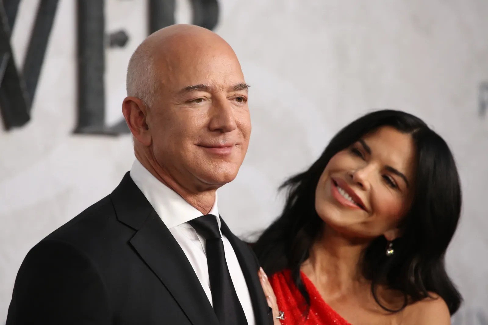 Jeff Bezos is Renting This Famous Musicians House For $600K A Month