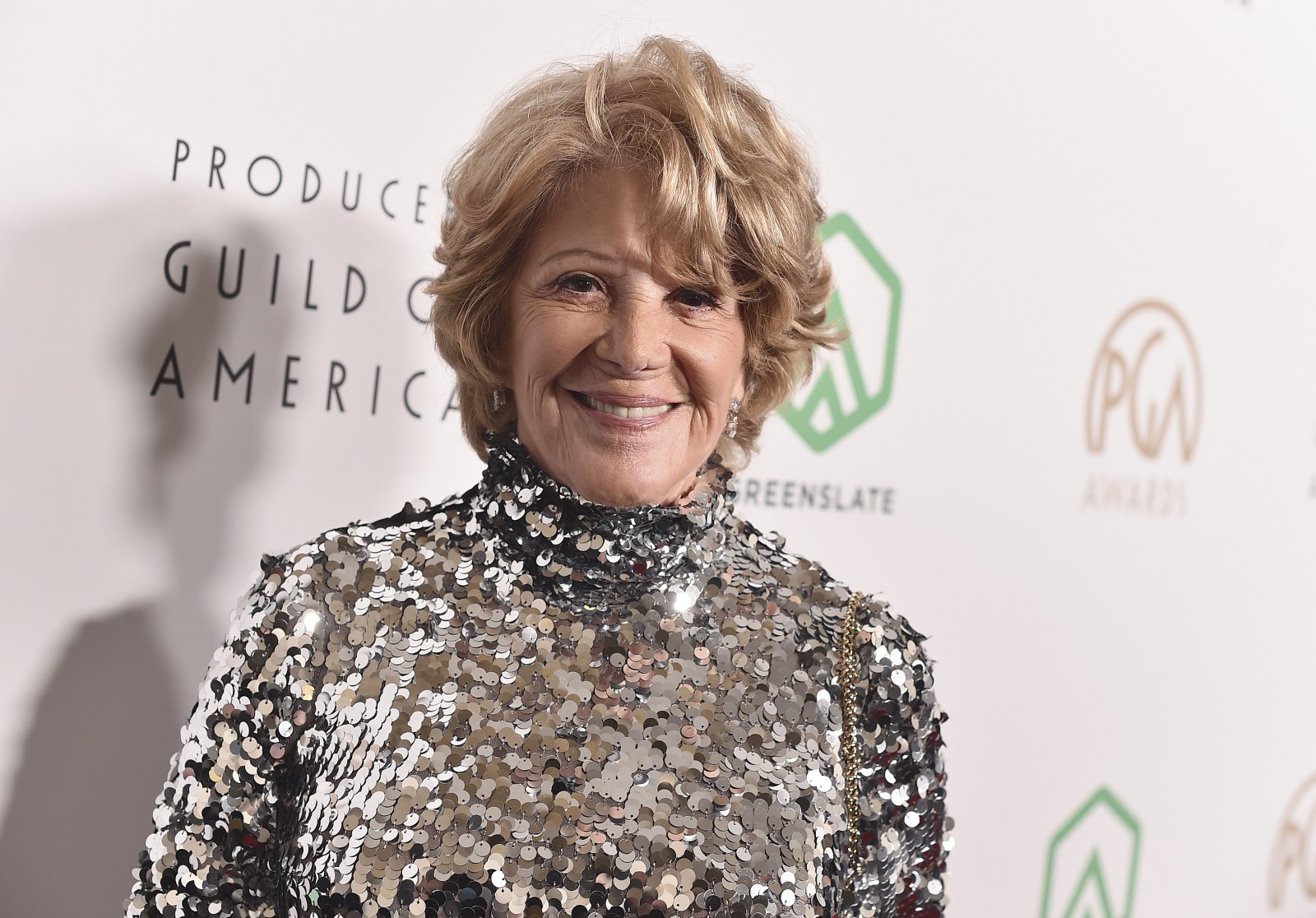 did linda lavin smoke cigarettes Linda Lavin Dead at 87: Cause of Death Revealed