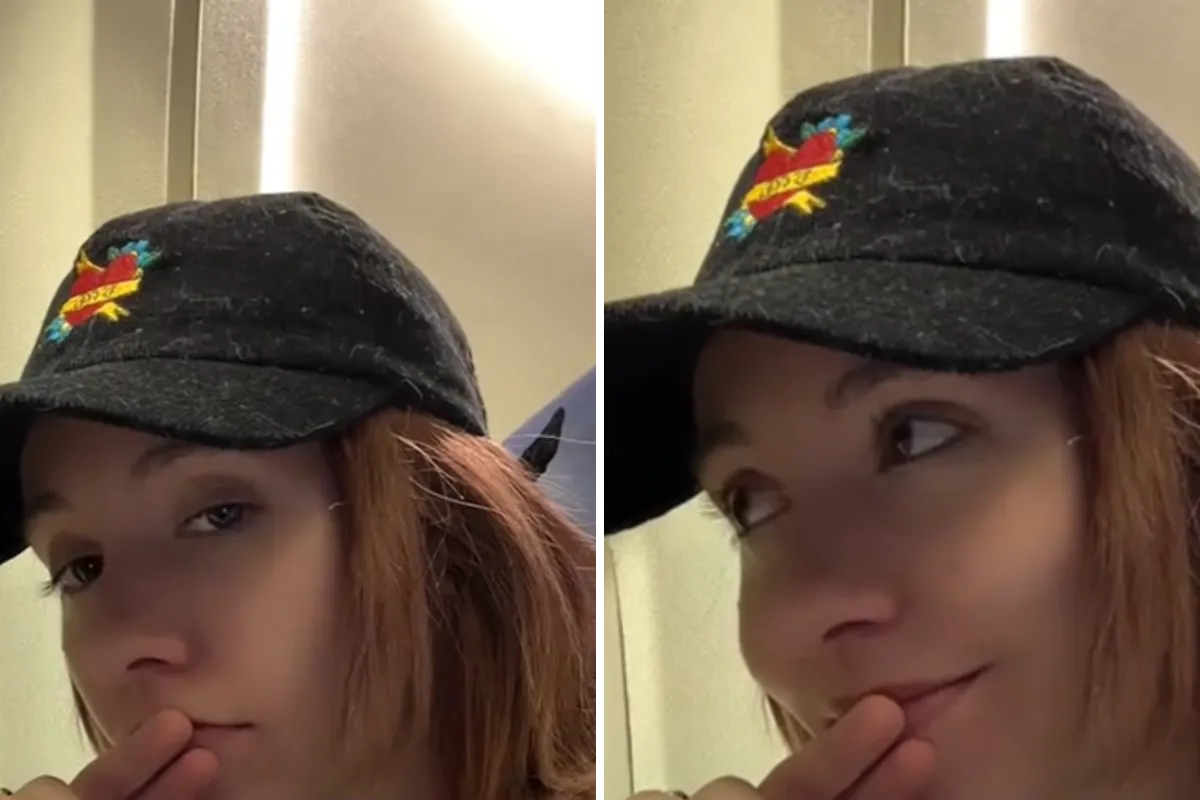 Woman Shares Piece of Her Mind As Plane Delayed for Late Passengers ...