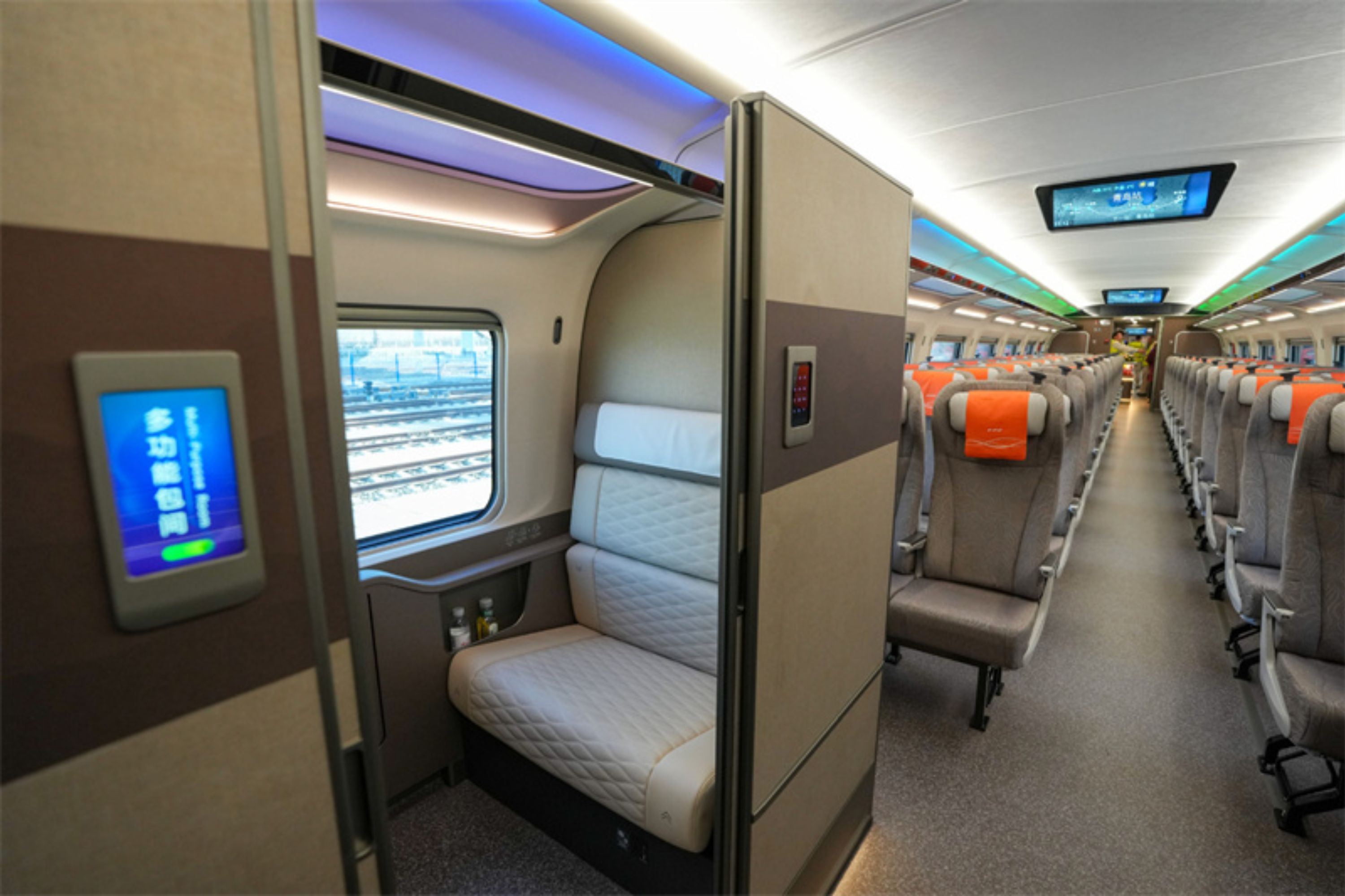 China Unveils Fastest High-Speed Train in the World - Newsweek
