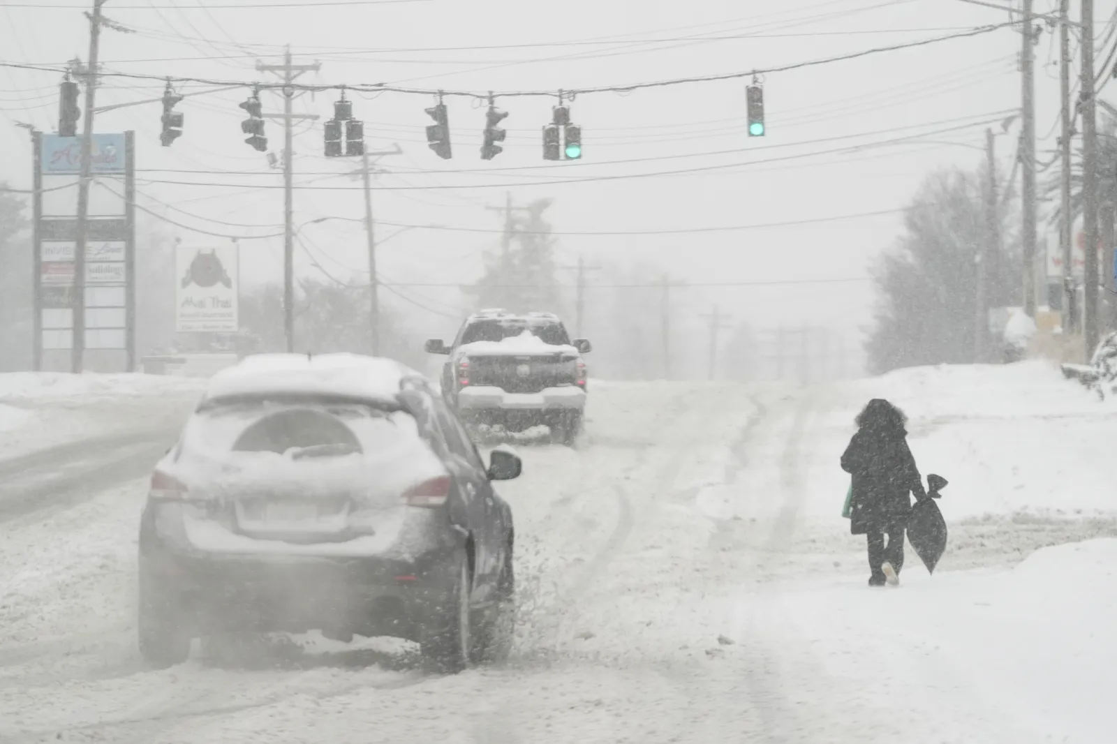 Winter Weather Warnings in 15 States as 20 Inches of Snow to Hit - Newsweek