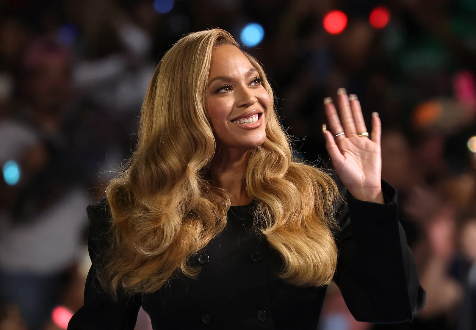 Beyoncé Donates $2.5 Million to Support LA Wildfire Relief - Newsweek