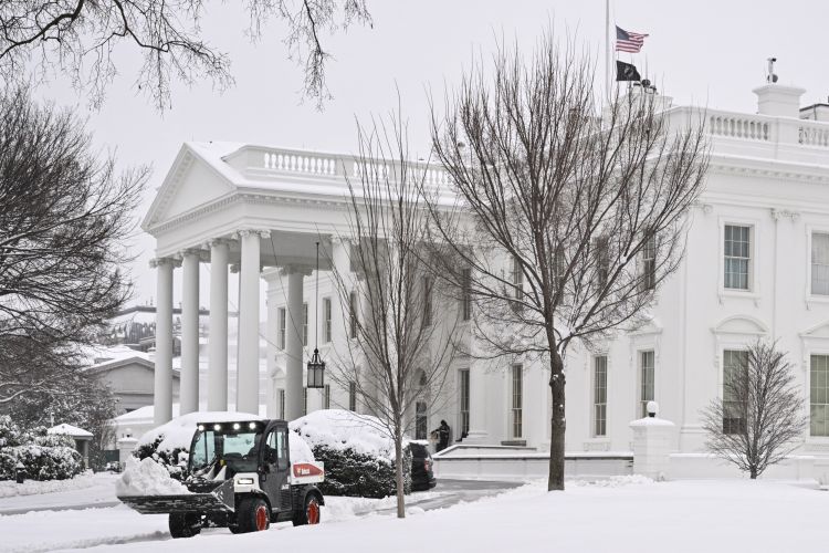 Arctic Blast Puts 70M Americans Under Winter Storm Alert - Newsweek