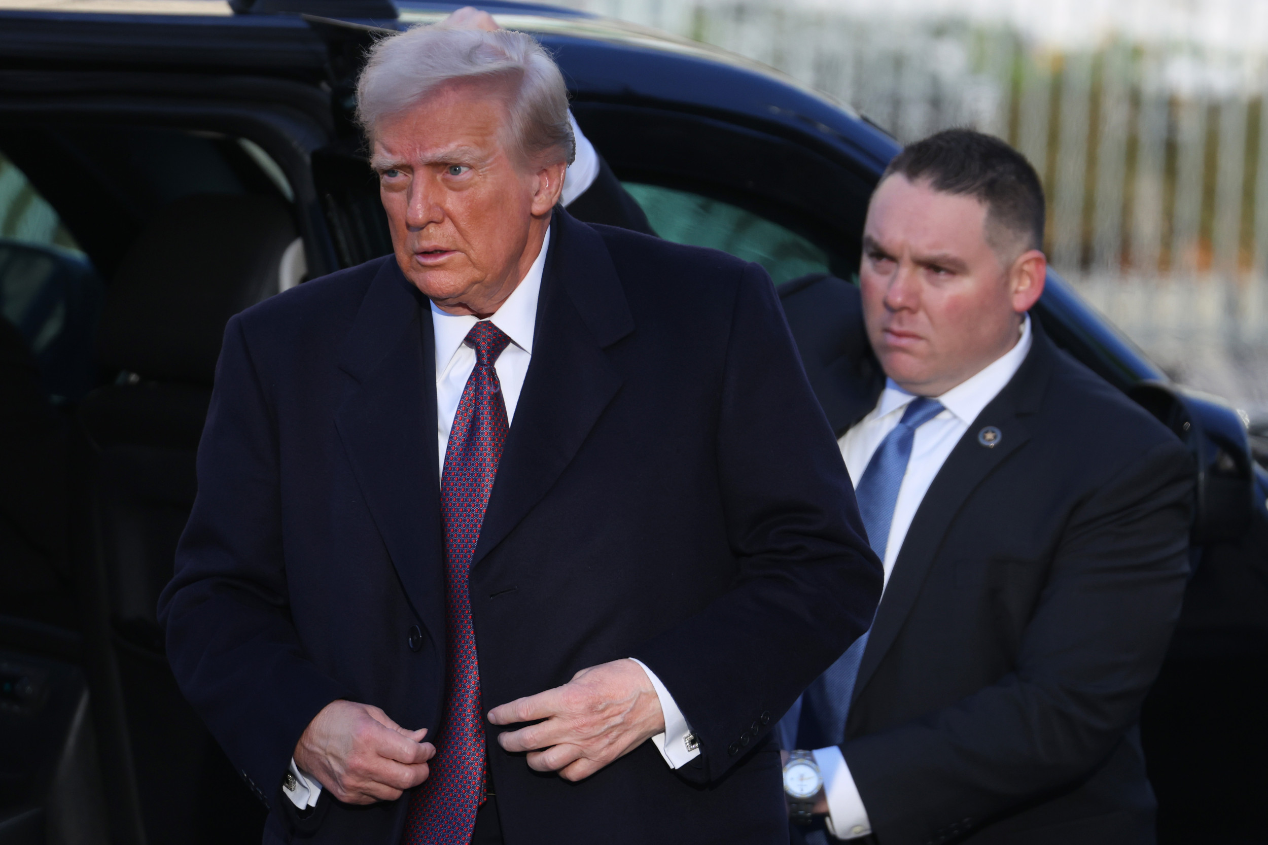 Trump Pardons 1,500 Jan. 6 Rioters, Signs Order Aimed at Ending