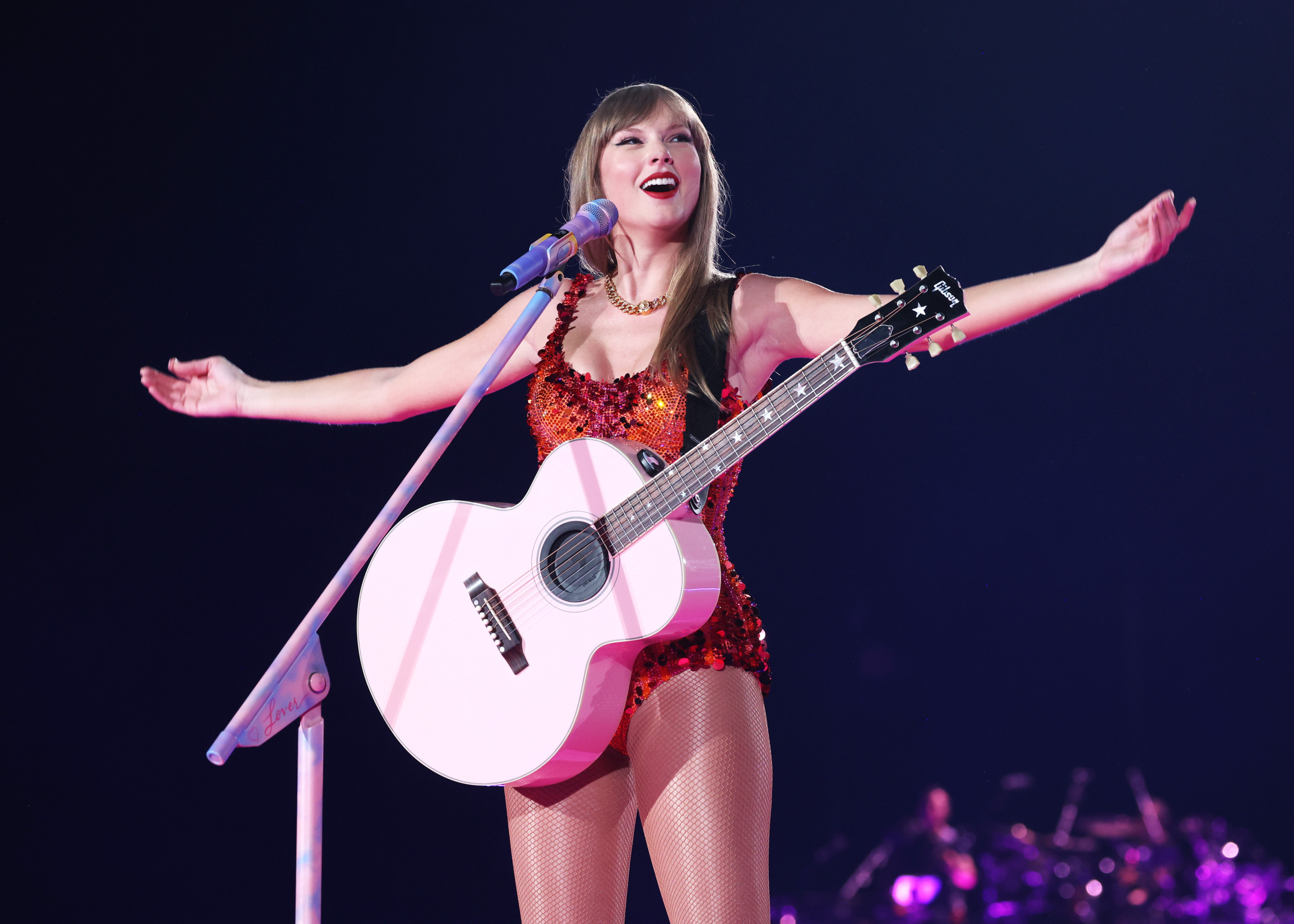 Taylor Swift Breaks Another Major Record - Newsweek