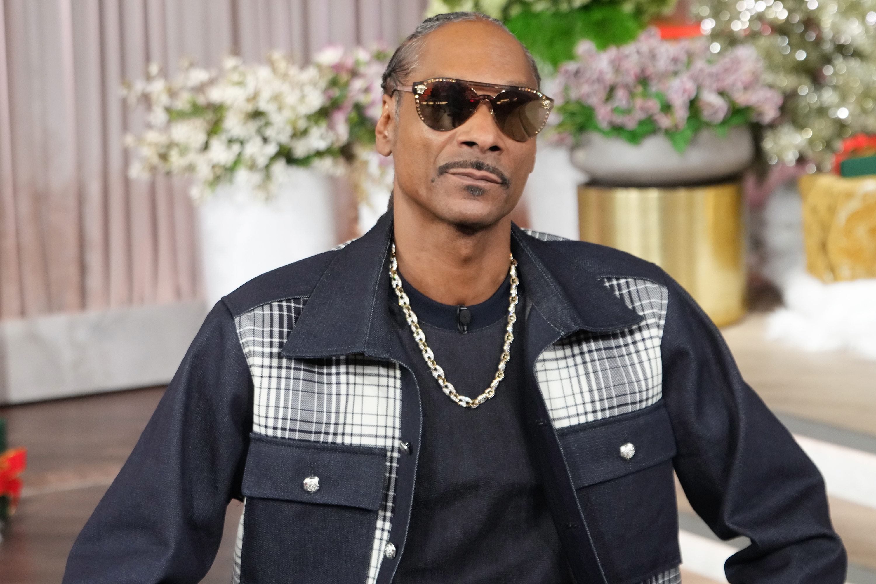 Snoop Dogg Fans Double Down After He Hits Back at Inauguration Set
