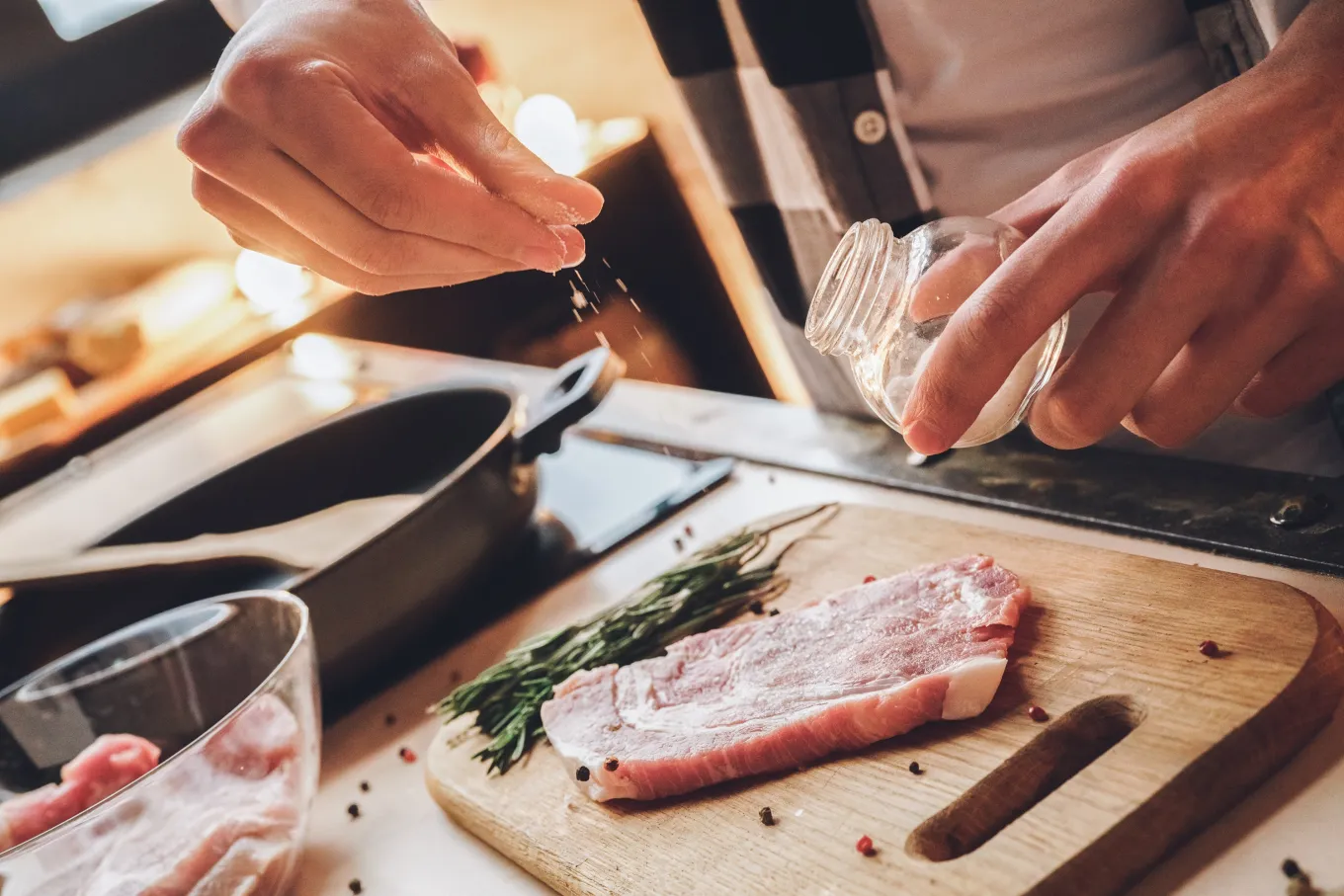 Man Appeals for Help With Cooking—Can’t Believe How Internet Delivers ...