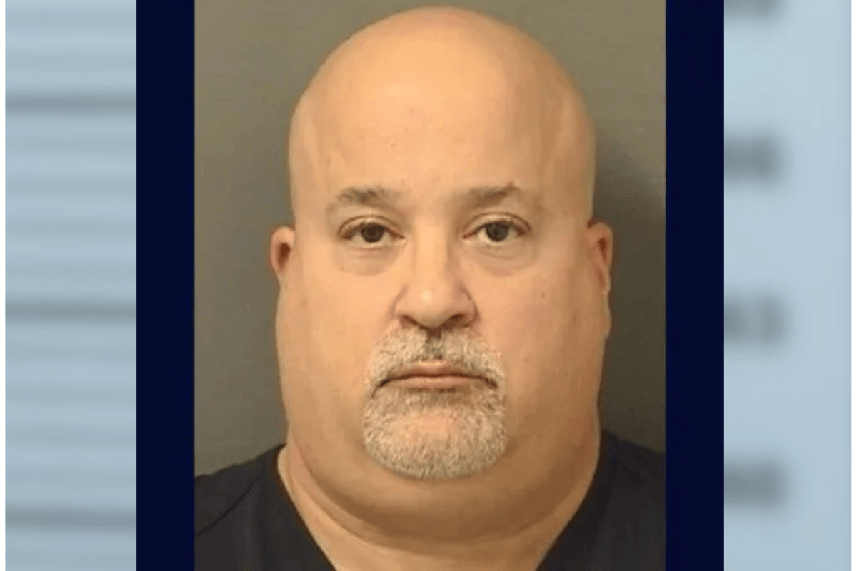 Florida Attorney Accused of Hitting Man With Plate After Buffet Dispute ...