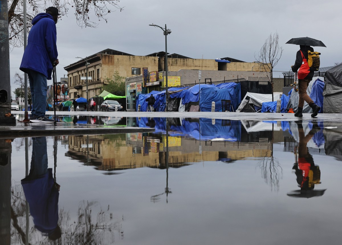 Atmospheric River Set to Strike US: Heavy Rain and Snow Forecast - Newsweek