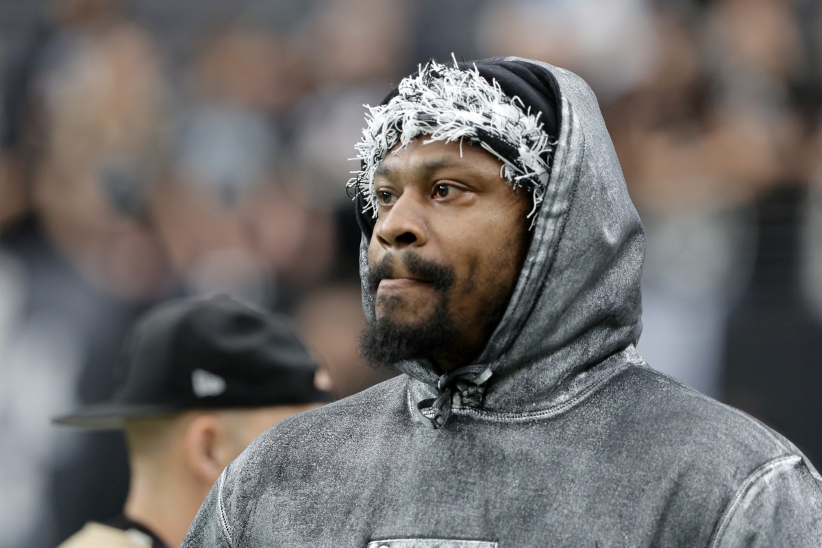 Marshawn Lynch Predicts Winner of Chiefs, Eagles Super Bowl Rematch -  Newsweek, image size:1200x800