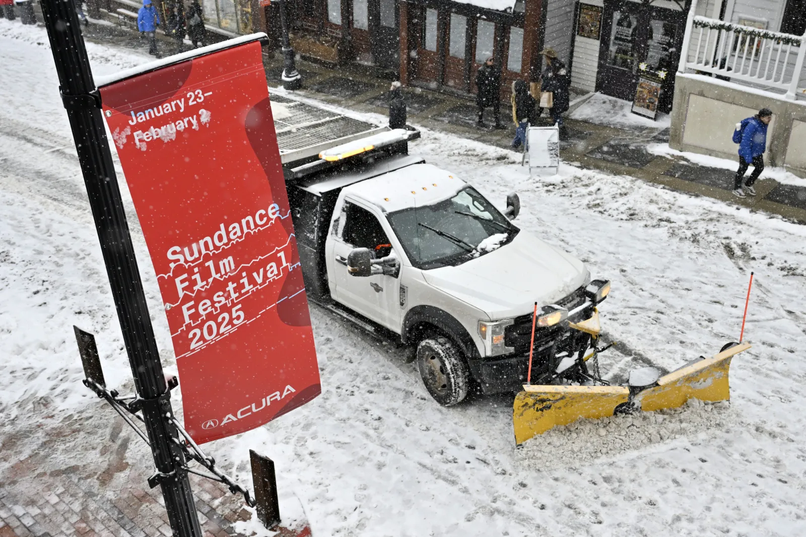 Winter Storm Warnings for 6 States With 30 Inches of Snow To Hit - Newsweek